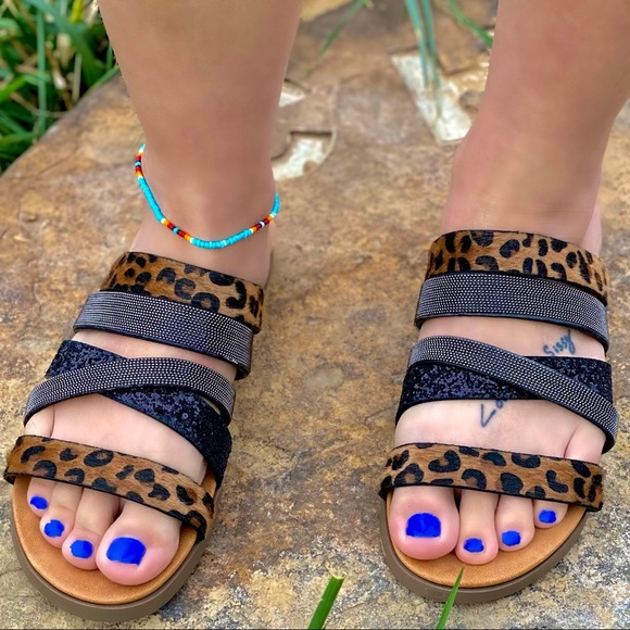 Leopard Glitter Sandals - Picture 8 of 12